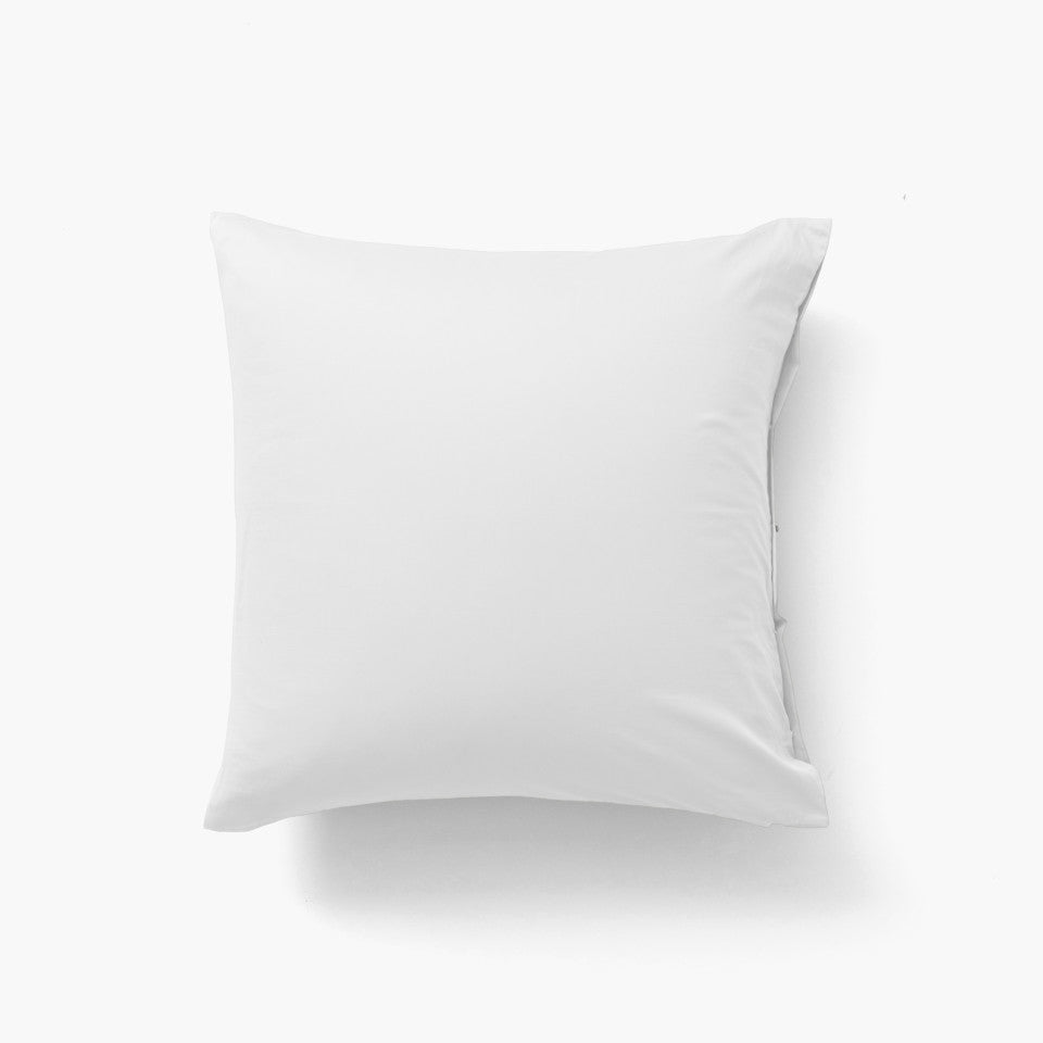 QUARTZ Square pillowcase in organic washed cotton satin White