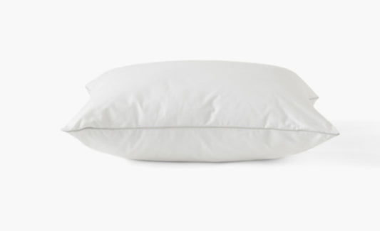 SUPREME Synthetic Firm Square Pillow