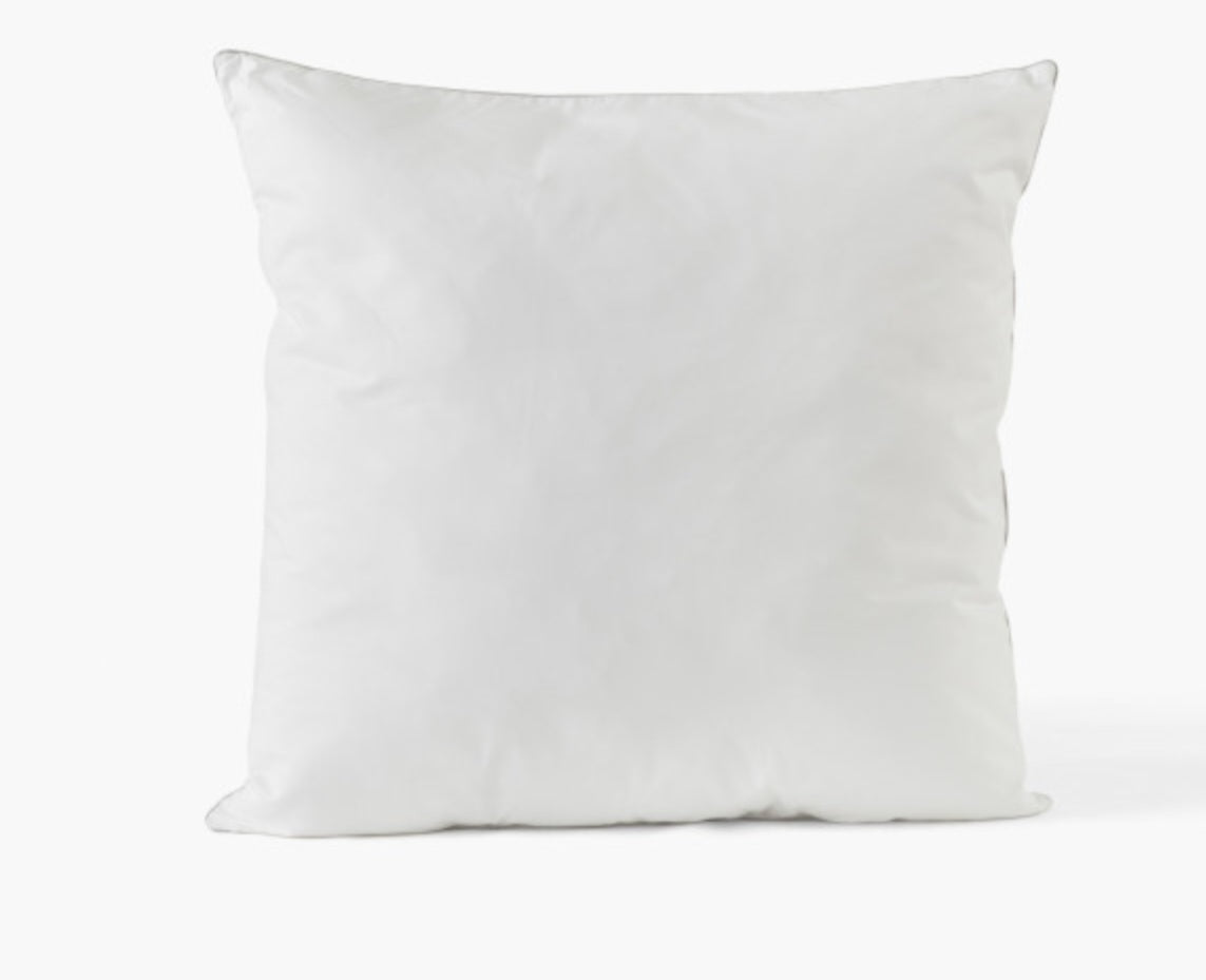 SUPREME Synthetic Firm Square Pillow