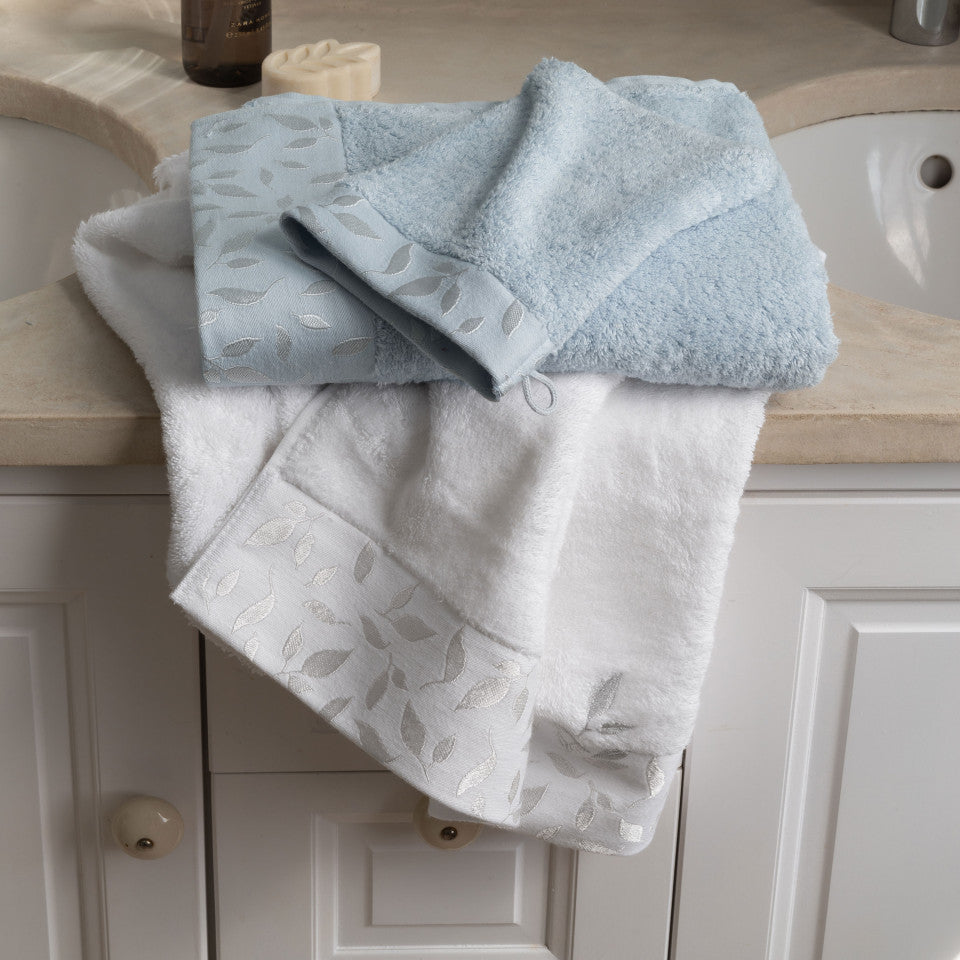 Equinoxe neige cotton and bamboo viscose bath towel