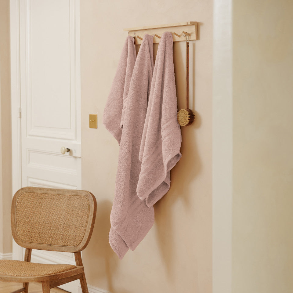 Lola II nude cotton bath towel