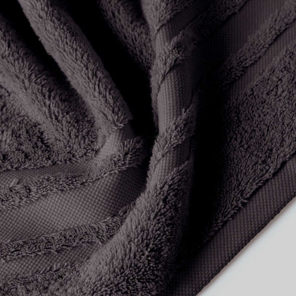 Lola II anthracite cotton towel