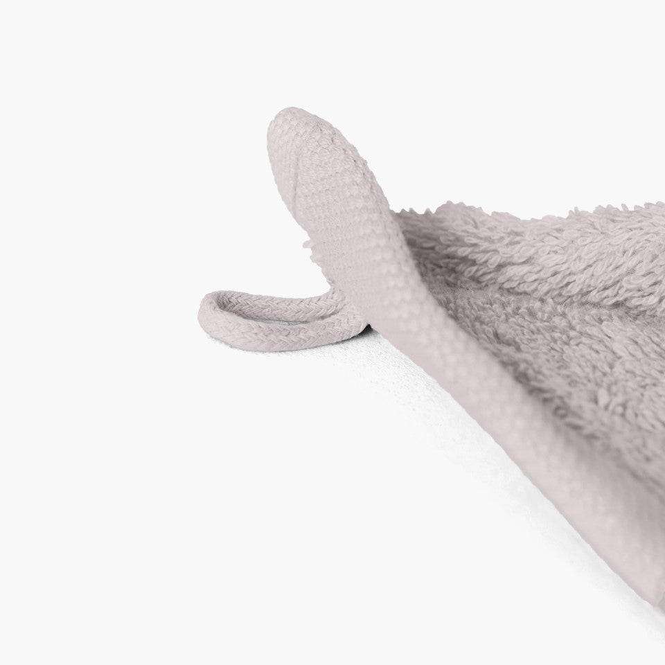Lola II nude cotton guest towel