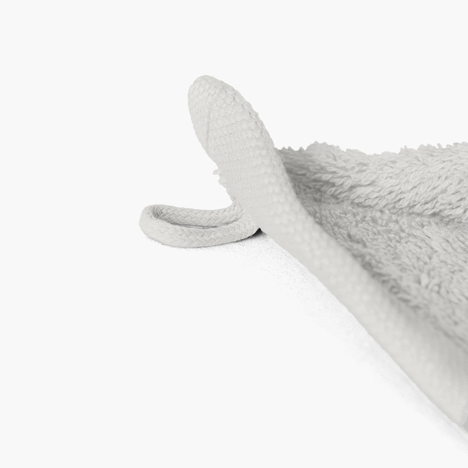 Lola II pearl cotton guest towel