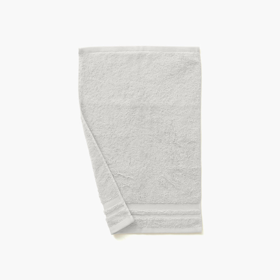 Lola II pearl cotton guest towel