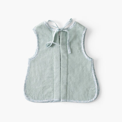 Jardine Almond organic cotton bib