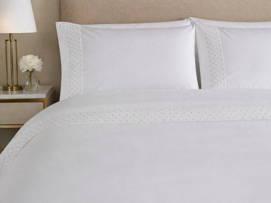 Hotel  collection full bed ser with elegant polka dot datailing