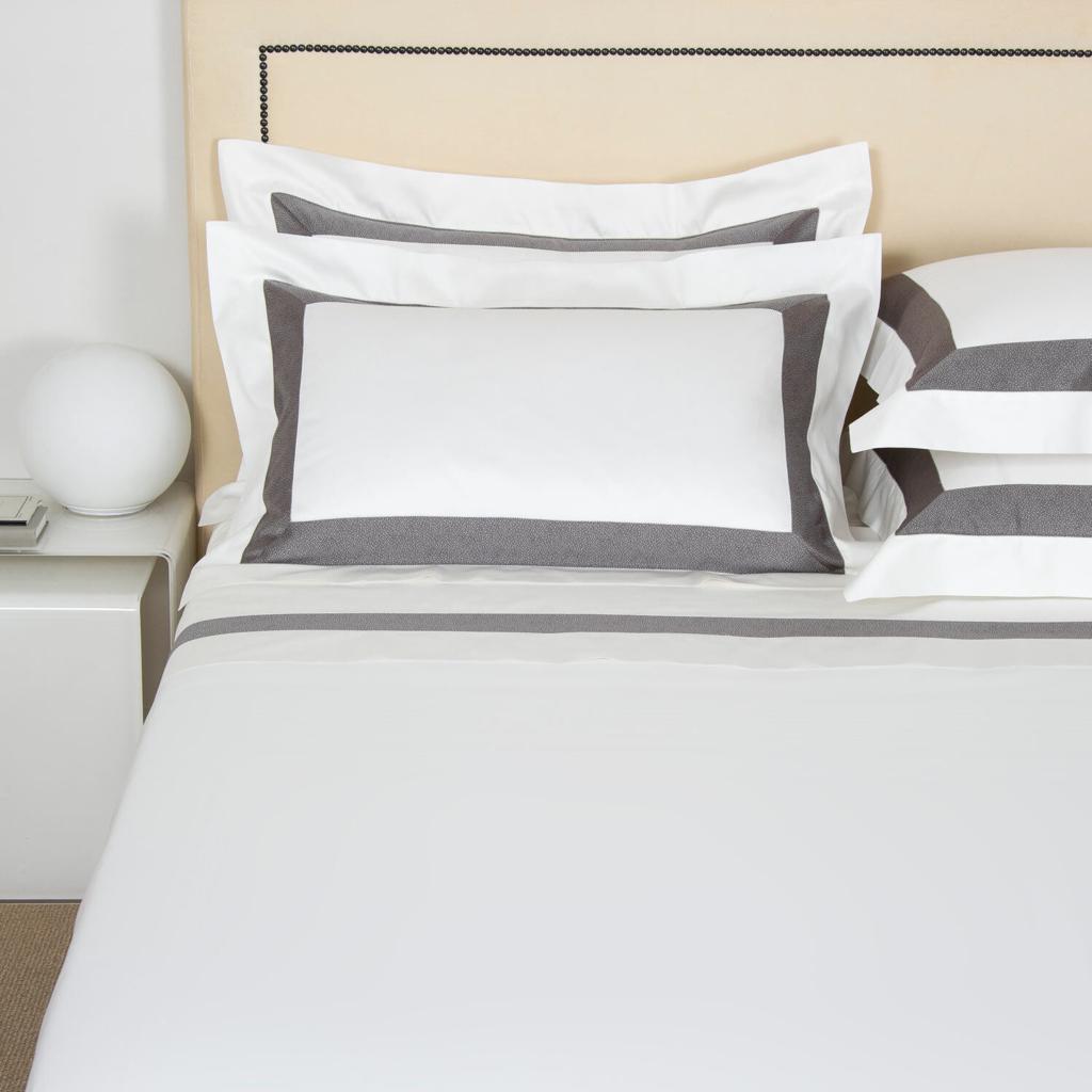 ARTISANAL sateen cotton full bed set white/ dark grey