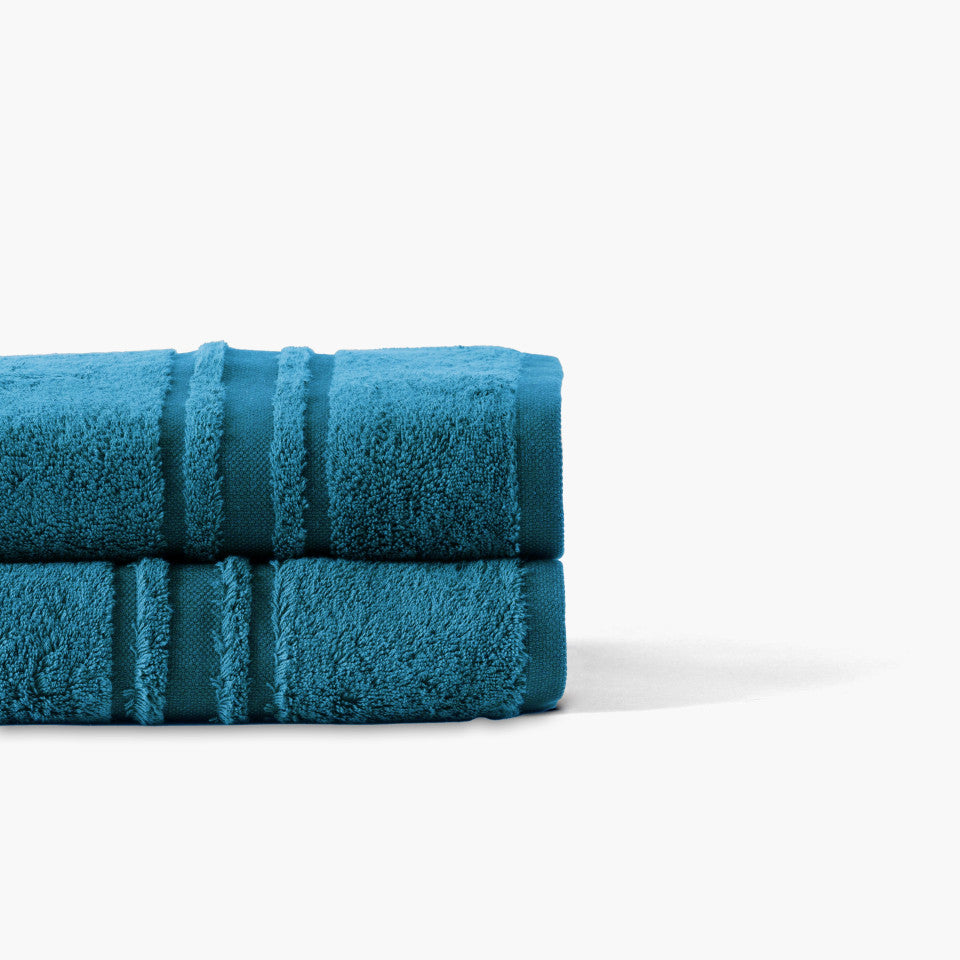 Lola II Peacock Cotton Bath Towel
