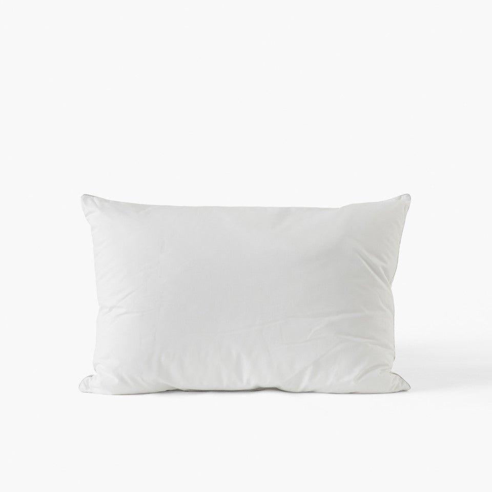 Suprême Synthetic Firm Rectangular Pillow