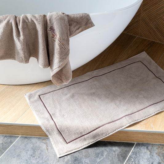 Aura nude cotton and bamboo viscose bath mat